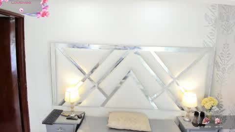 Selena reyess online show from December 4, 12:14 pm