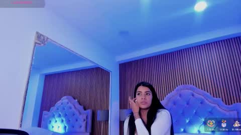 selenastonne online show from December 4, 8:28 pm