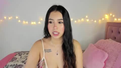 Snapshot of selene_e chatting on January 6, 9:50 pm Karol. online show from January 6, 9:50 pm