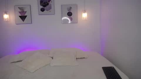 selene_rouse_ online show from October 28, 4:49 am