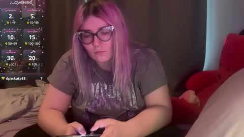 Selene online show from February 15, 6:15 pm