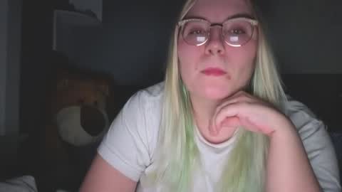 Selene online show from March 30, 9:10 am