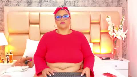 Snapshot of selennacooper chatting on January 12, 11:48 am Selenna Cooper online show from January 12, 11:48 am