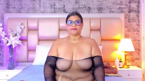 Selenna Cooper online show from February 5, 11:48 am