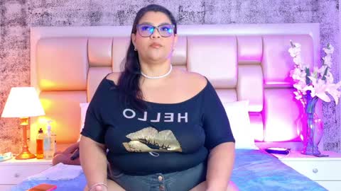 Selenna Cooper online show from April 9, 11:37 am