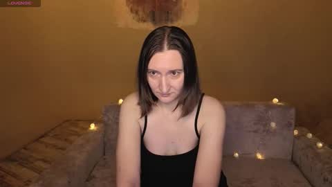 selestiasonata online show from March 1, 2:35 am