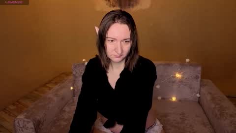 selestiasonata online show from March 5, 2:07 am