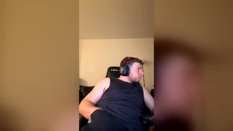 selfmademax579471 online show from July 12, 3:08 am