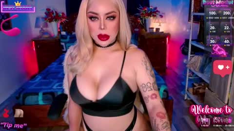 Snapshot of selina_diorxxx chatting on December 5, 4:20 am Will You Be My CumDumpster in Real Drink My Milk online show from December 5, 4:20 am