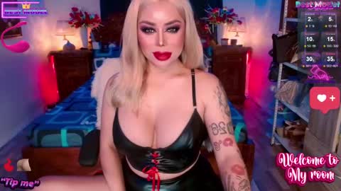 Snapshot of selina_diorxxx chatting on December 8, 5:18 am Will You Be My CumDumpster in Real Drink My Milk online show from December 8, 5:18 am