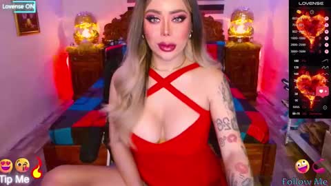 Snapshot of selina_diorxxx chatting on October 5, 5:17 am Will You Be My CumDumpster in Real Drink My Milk online show from October 5, 5:17 am
