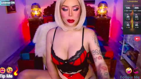 Snapshot of selina_diorxxx chatting on October 12, 5:06 am Will You Be My CumDumpster in Real Drink My Milk online show from October 12, 5:06 am
