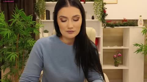 Snapshot of selinesole_ chatting on December 18, 5:21 pm Seline online show from December 18, 5:21 pm