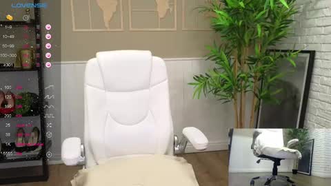 Snapshot of selinesole_ chatting on February 9, 4:29 pm Seline online show from February 9, 4:29 pm