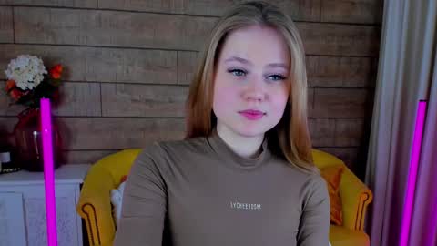 SelinSwarovski online show from February 22, 7:36 pm