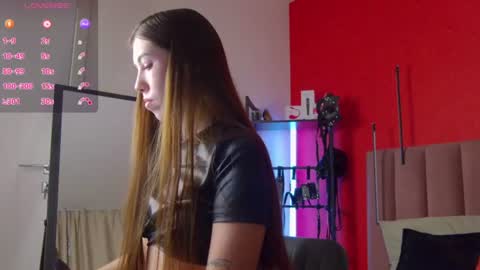Snapshot of sellashine chatting on June 12, 1:48 am Nicole online show from June 12, 1:48 am