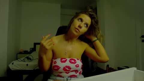 sellena_angel online show from June 6, 4:23 pm