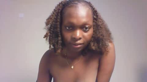 Snapshot of sellinprencess2 chatting on March 30, 4:19 pm verah online show from March 30, 4:19 pm