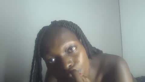 sellinprinces online show from September 18, 1:18 am