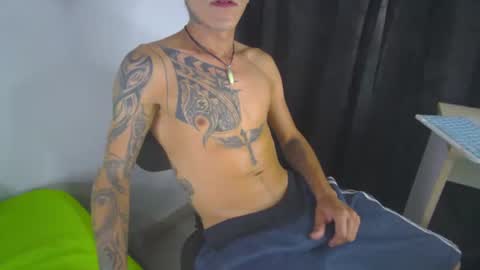 sem_alas online show from January 10, 5:37 am