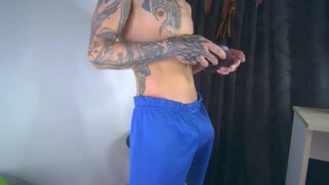 sem_alas online show from February 4, 12:38 am