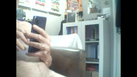 Snapshot of semajstretsa chatting on October 29, 11:06 pm frederick online show from October 29, 11:06 pm