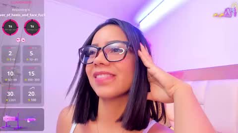 Sennia online show from February 22, 2:08 pm