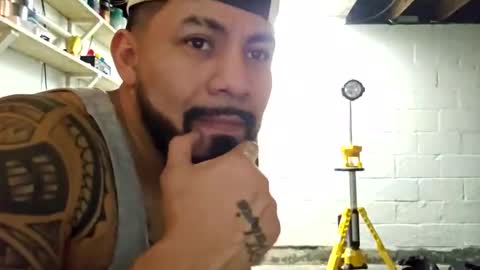 Snapshot of senor49509 chatting on January 13, 2:18 am senor49509 online show from January 13, 2:18 am