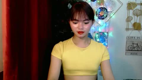 sensational_yeng online show from January 17, 10:13 pm