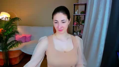 Snapshot of sensitiveheartt chatting on October 16, 7:48 pm sensitiveheartt online show from October 16, 7:48 pm
