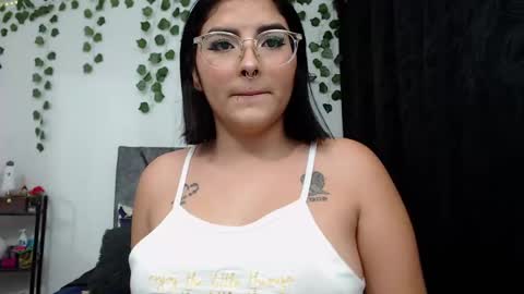 Snapshot of sensual_flame chatting on January 19, 1:10 am Camille and sophie online show from January 19, 1:10 am