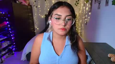 Camille and sophie online show from December 21, 11:23 pm