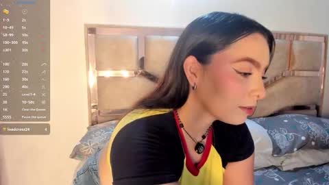 Snapshot of sensual_woman11 chatting on January 31, 11:58 pm MIA online show from January 31, 11:58 pm