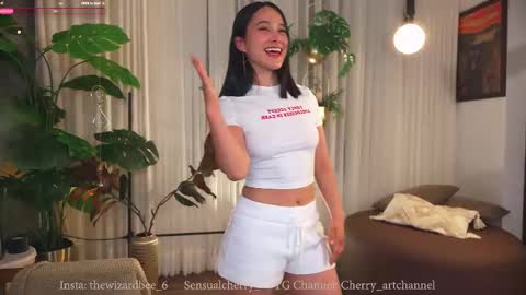Snapshot of sensualcherry_ chatting on October 2, 11:56 pm Maria- OF sensual bee online show from October 2, 11:56 pm