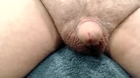 Snapshot of sensualgent69 chatting on June 8, 4:40 pm sensual online show from June 8, 4:40 pm