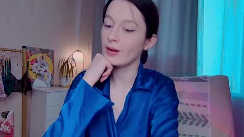 Snapshot of sensuallucy233 chatting on May 21, 9:27 am sensuallucy233 online show from May 21, 9:27 am
