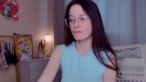 Snapshot of sensuallucy233 chatting on May 29, 10:46 am sensuallucy233 online show from May 29, 10:46 am