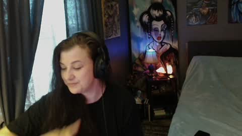 Tara online show from December 9, 1:55 pm