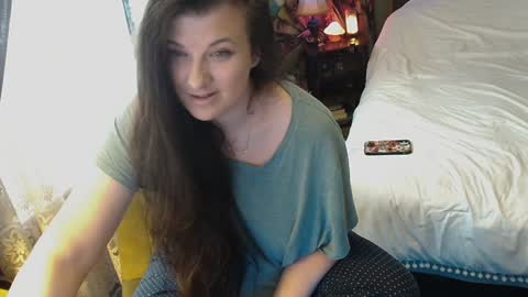 Tara online show from December 16, 3:22 pm