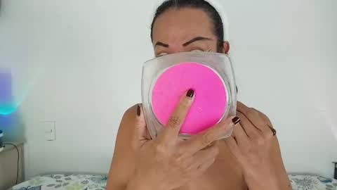 sephorandmonell online show from October 31, 8:21 pm