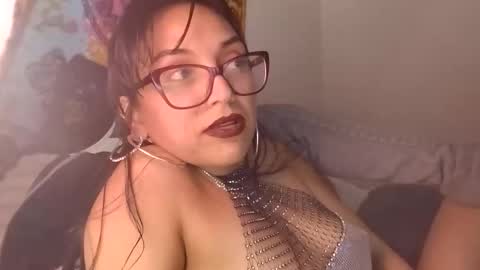 sequoia8888 online show from February 18, 5:03 am