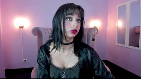 Snapshot of seren_bleck chatting on February 14, 2:50 am Seren Follow me online show from February 14, 2:50 am