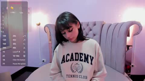 Snapshot of seren_bleck chatting on February 27, 5:24 am Seren Follow me online show from February 27, 5:24 am