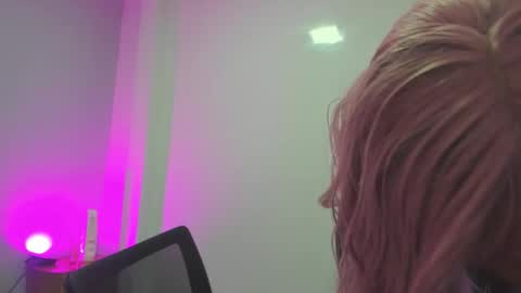 Serena online show from November 19, 12:27 pm