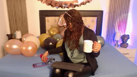 Snapshot of serena_houstonn chatting on January 17, 11:26 am Serena online show from January 17, 11:26 am