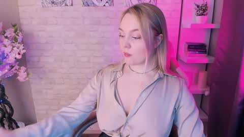 Serena online show from March 11, 8:31 am