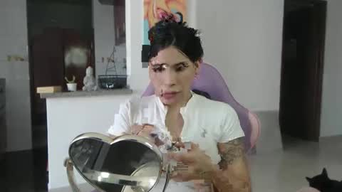 sararoussee online show from May 14, 6:26 pm