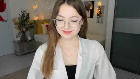 Snapshot of sereneflame chatting on February 6, 4:36 pm Ophelia online show from February 6, 4:36 pm
