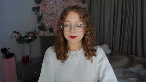 Snapshot of sereneflame chatting on September 13, 4:18 pm Ophelia online show from September 13, 4:18 pm