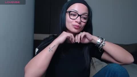 SereneSophi online show from April 6, 3:37 am